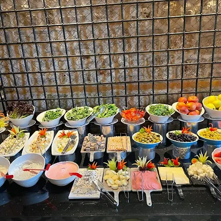 푸딩 마리나 안탈리아