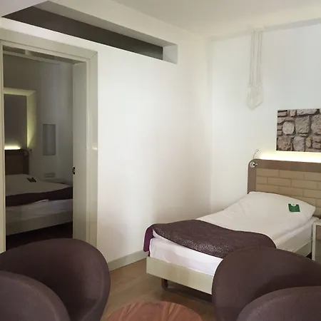 Hotell Puding 3*