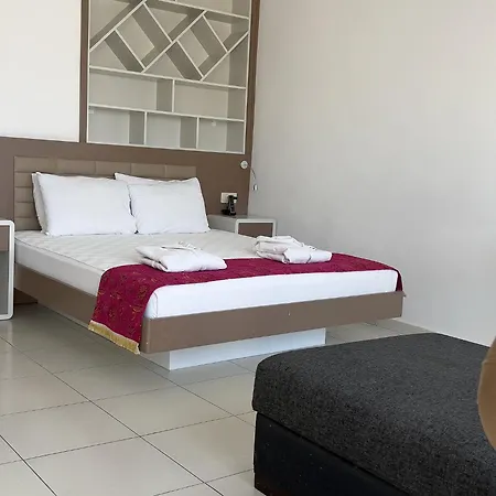 Puding Hotel 3*